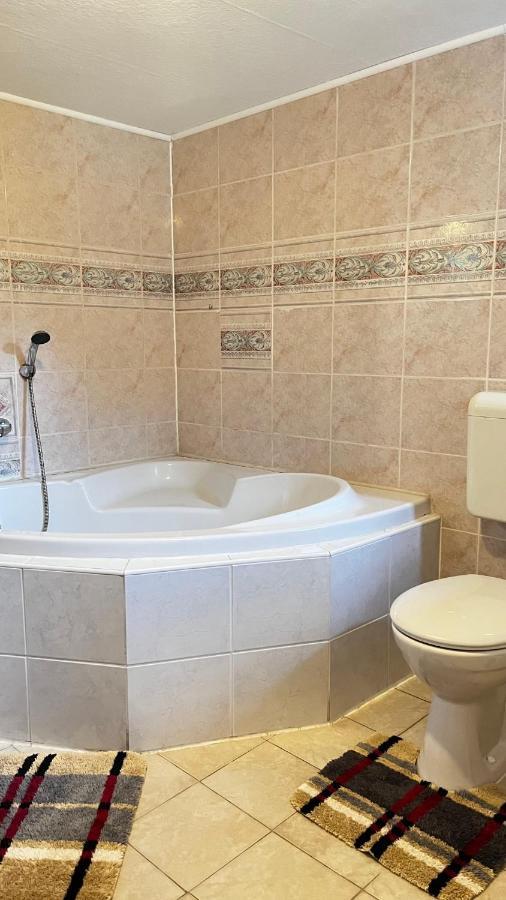 Unterm Rohrdach Apartment Wustrow  Luaran gambar